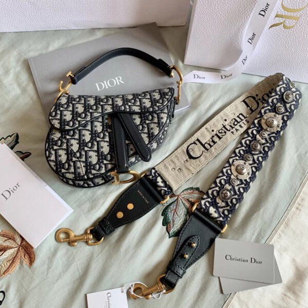 注目商品ディオール重ね刺繍 バック サドル ウエスト ポーチ ロゴ モノグラム 新作 CD M0446CTZQ M928